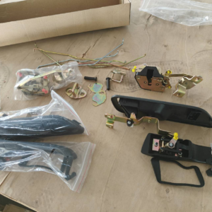 FAW J5 DOOR LOCK ASSY - PART NUMBER 6105015-E02+6105020-E02