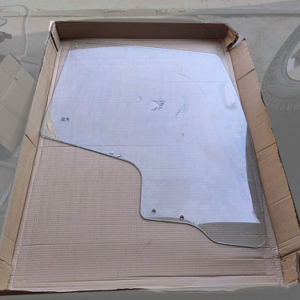 FAW J5 LEFT DOOR WINDOW GLASS - PART NUMBER 6103121E109